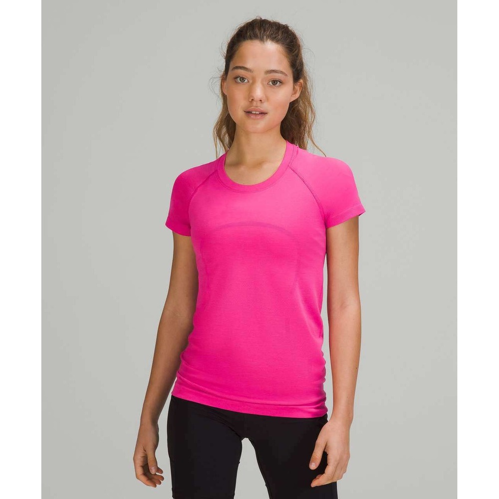 Lululemon Womens 10 Swiftly Tech Short Sleeve Shirt 2.0 Sonic Pink Running Gym